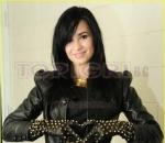 demi-lovato-remember-december-05.jpg.